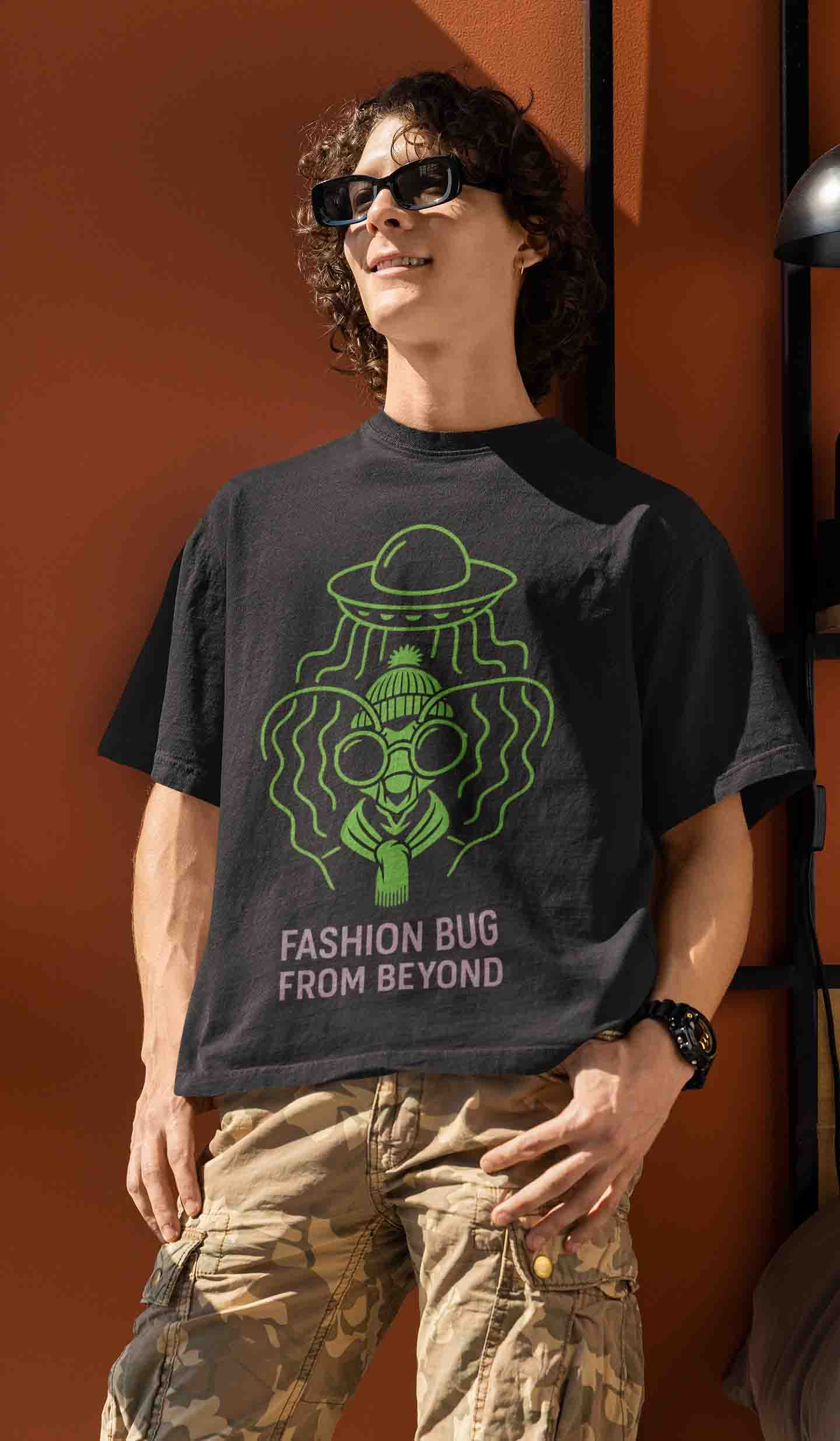 Fashion Bug From Beyond - Men Oversized Tee