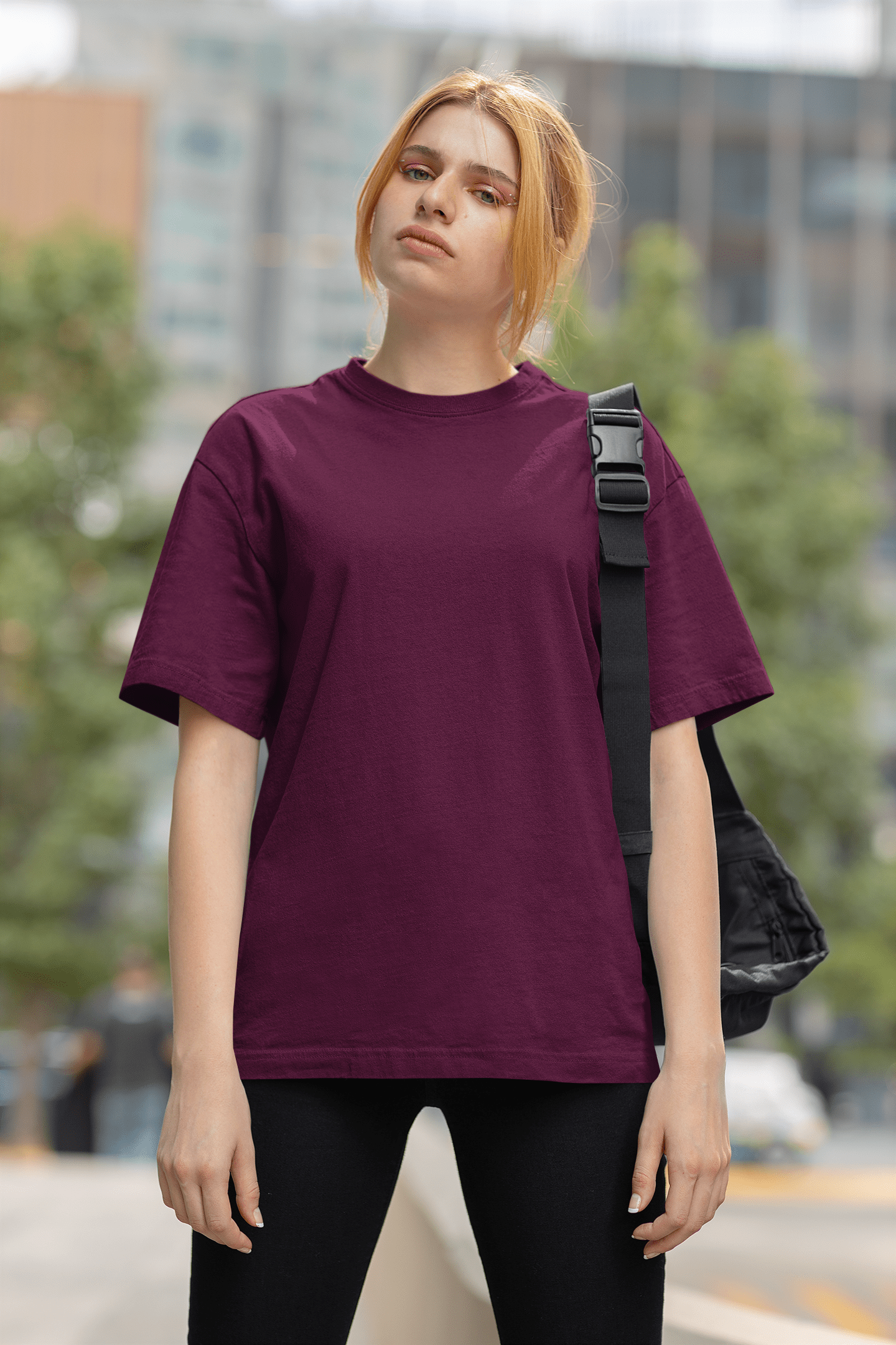 Women’s Oversized T-Shirt – Burgundy