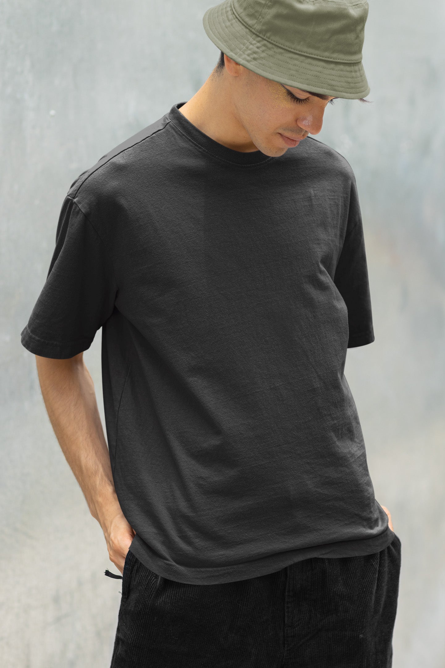 Men’s Oversized T-Shirt – Black