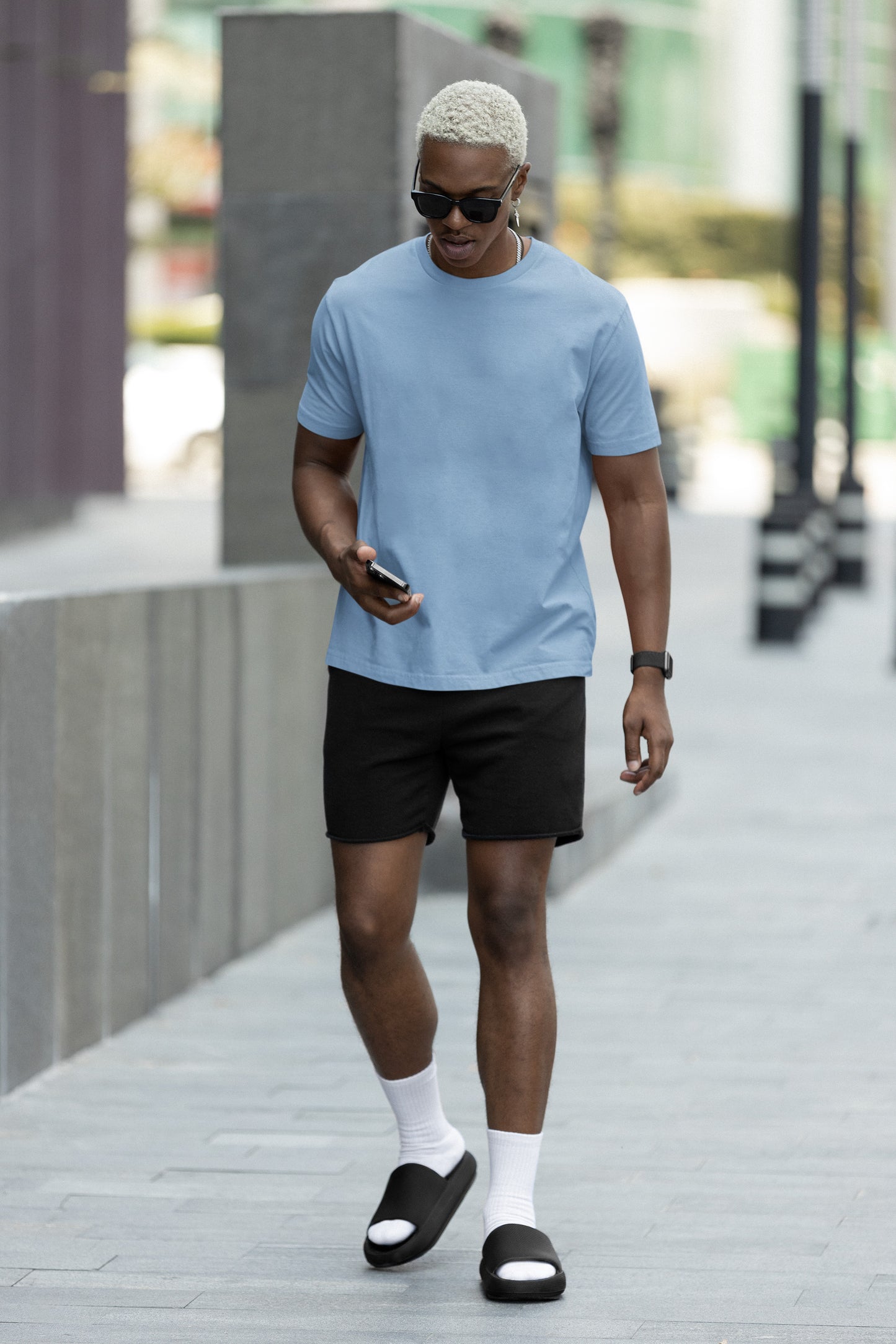 Men’s Oversized T-Shirt – Baby Blue
