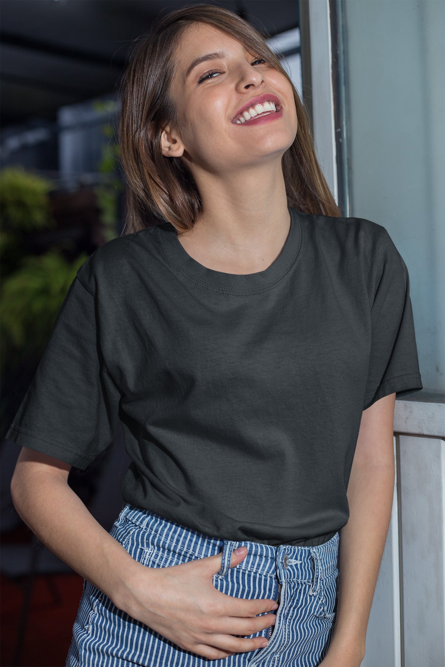 Women’s Oversized T-Shirt – Black